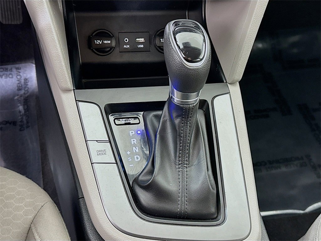 Used 2019 Hyundai Elantra SE image 8
