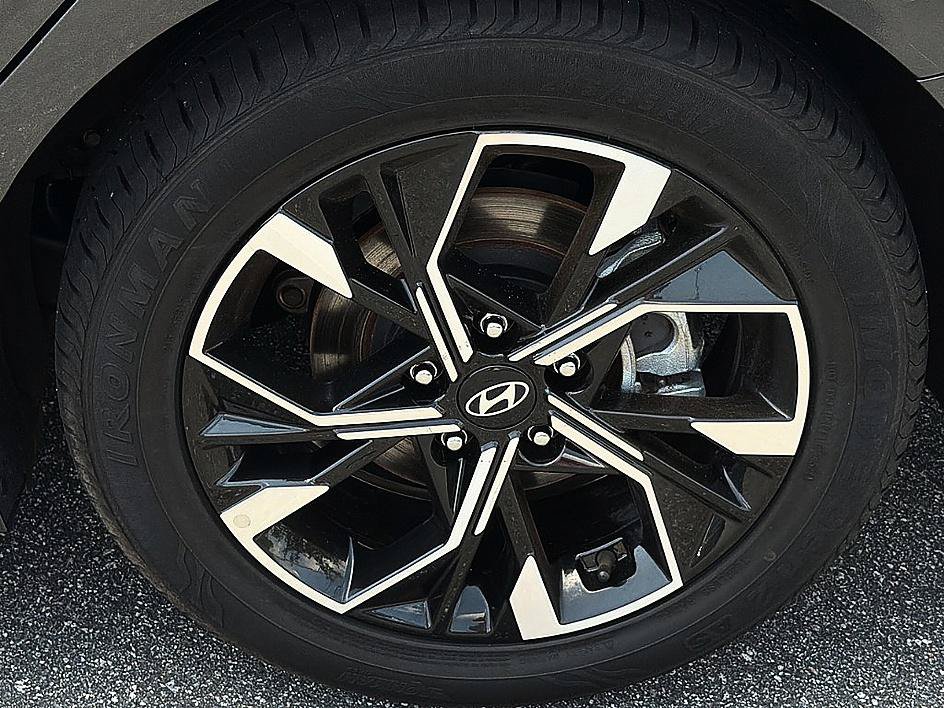 Certified 2025 Hyundai Sonata SEL FWD image 6
