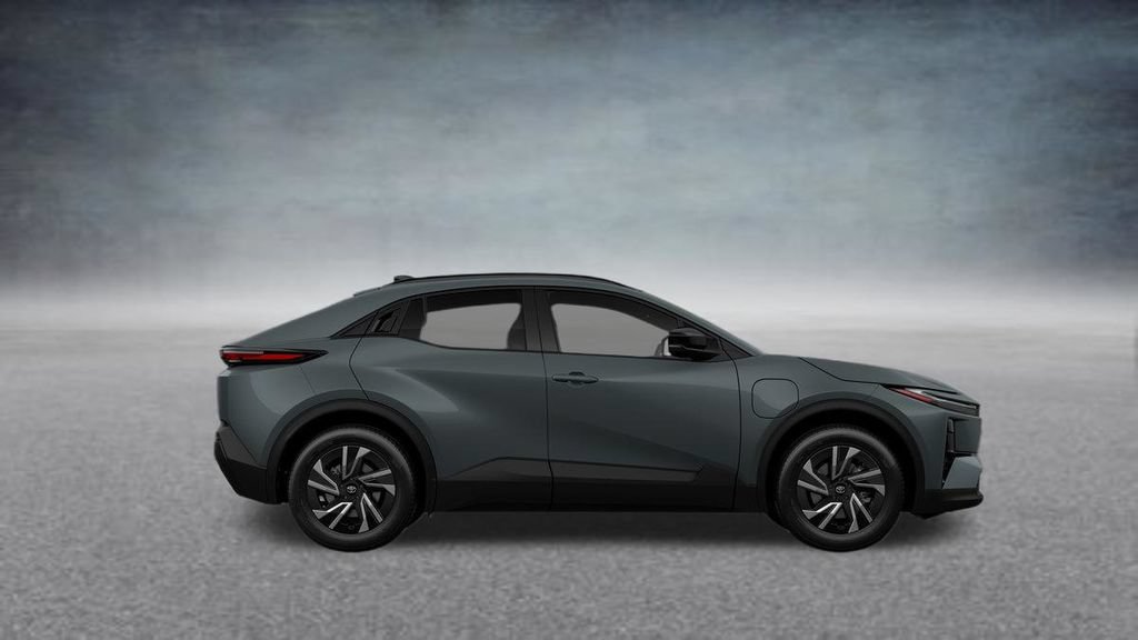 New 2026 Toyota C-HR AWD/4WD image 27