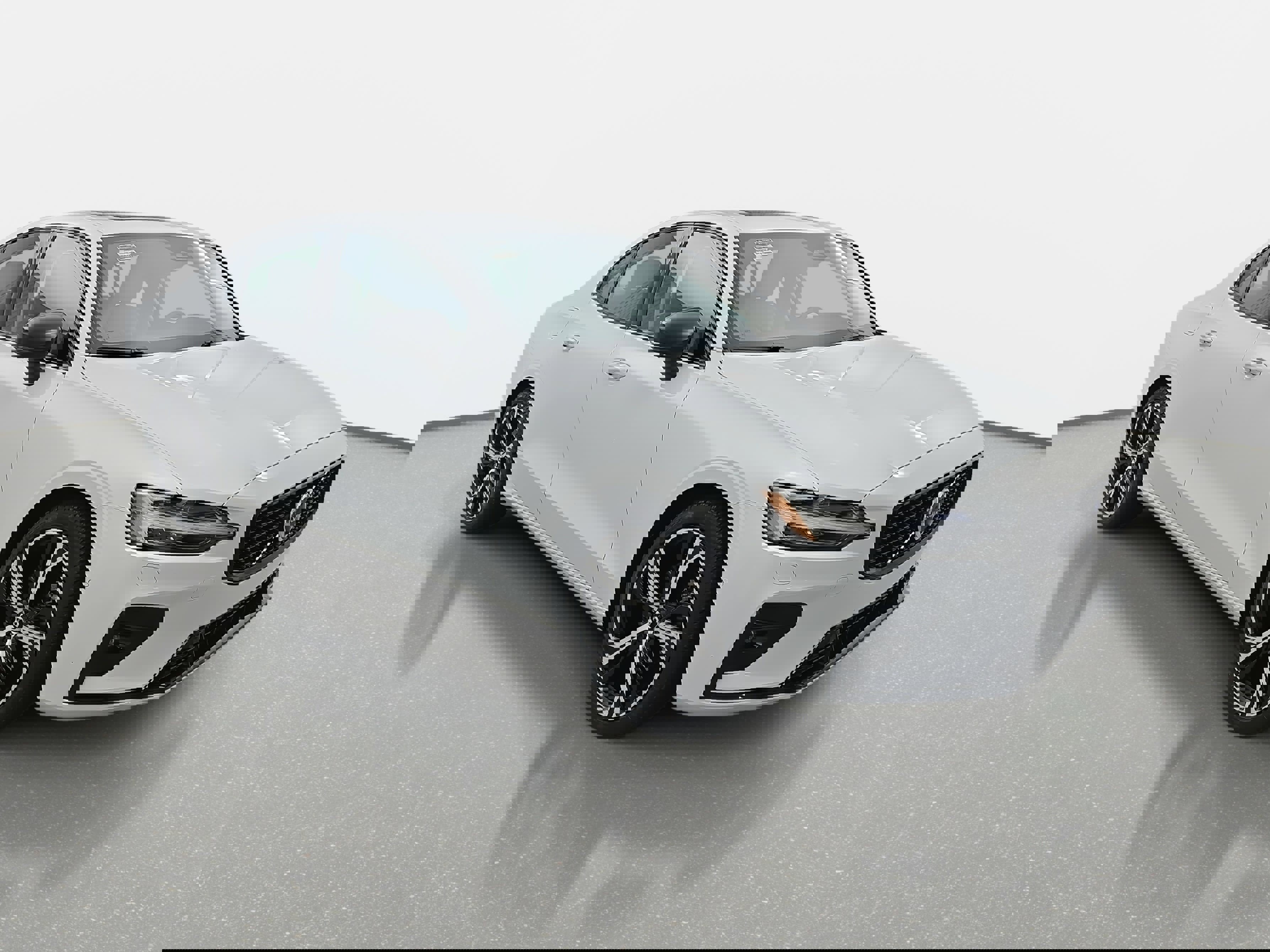 Used 2023 Volvo S60 B5 Plus w/ Climate Package image 3