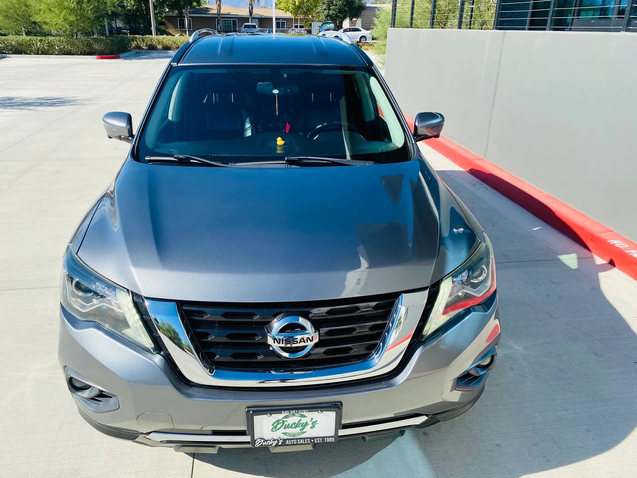 Used 2019 Nissan Pathfinder SL FWD image 14