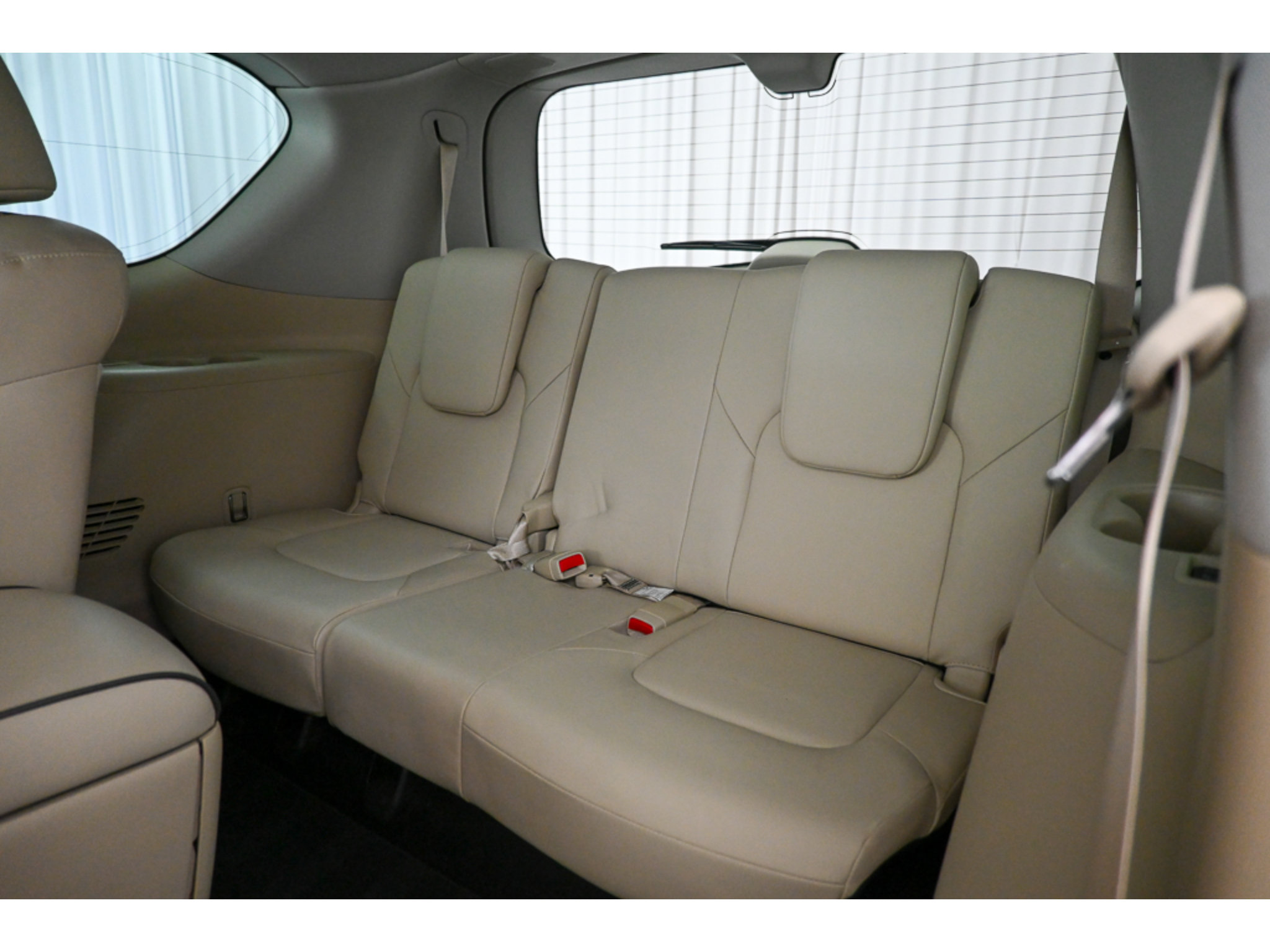 Used 2022 INFINITI QX80 Luxe w/ Cargo Package AWD/4WD image 30