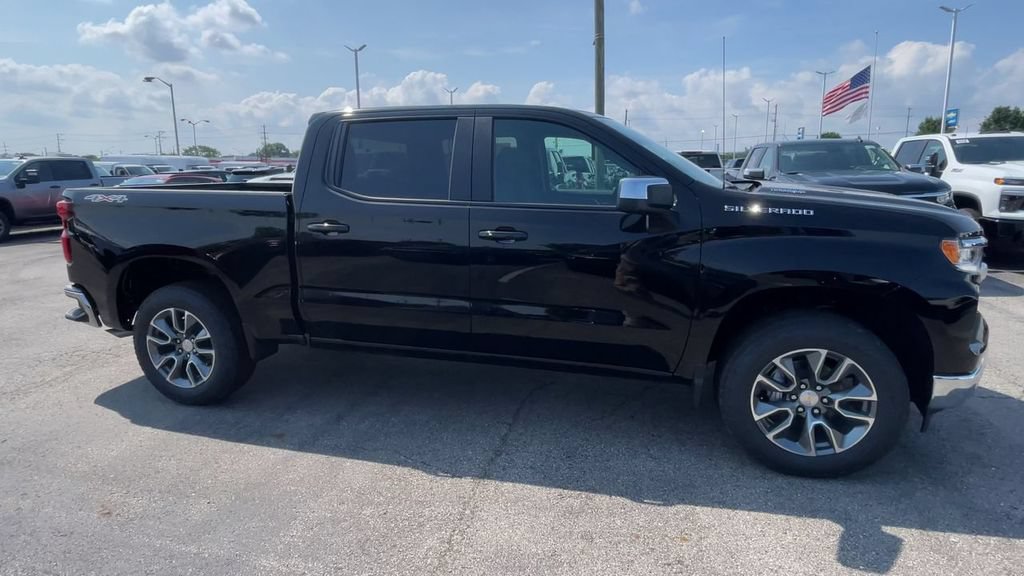 New 2026 Chevrolet Silverado 1500 LT AWD/4WD image 3