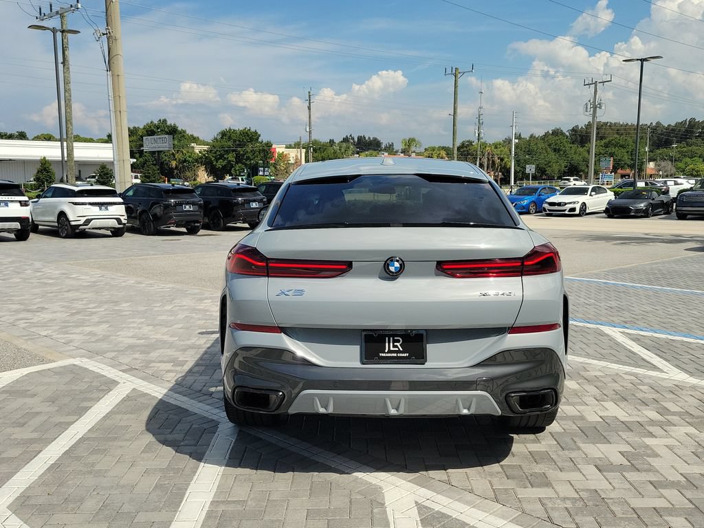 Used 2025 BMW X6 xDrive40i w/ Executive Package AWD/4WD image 4