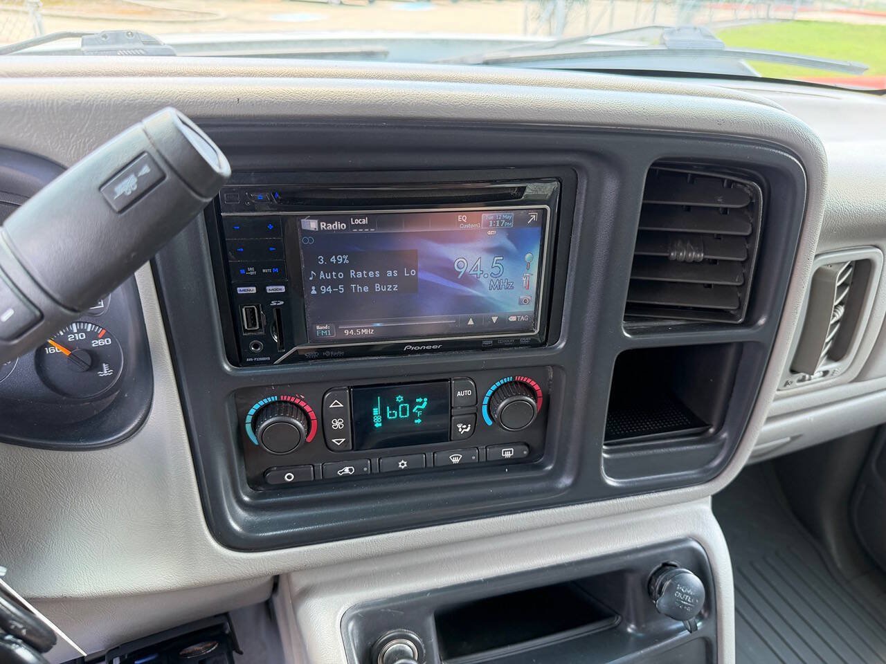 Used 2006 Chevrolet Silverado 2500 LT w/ Onstar Plus Package AWD/4WD image 45