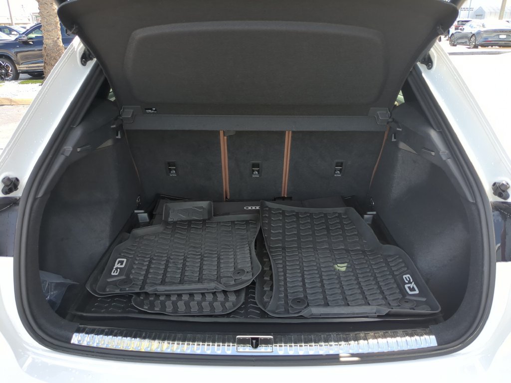Used 2022 Audi Q3 2.0T Premium AWD/4WD image 8