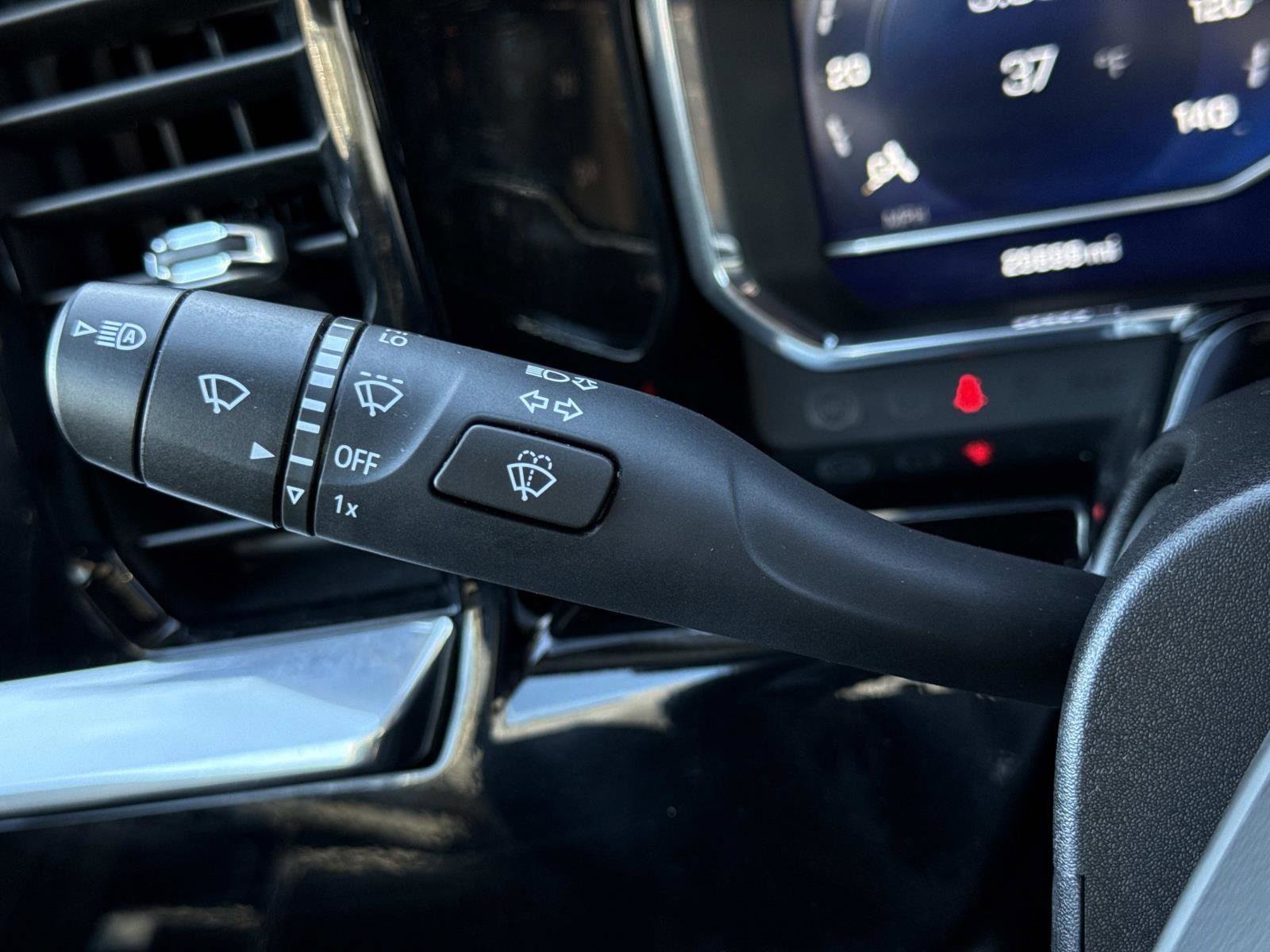 Used 2023 Chevrolet Silverado 1500 LT image 8