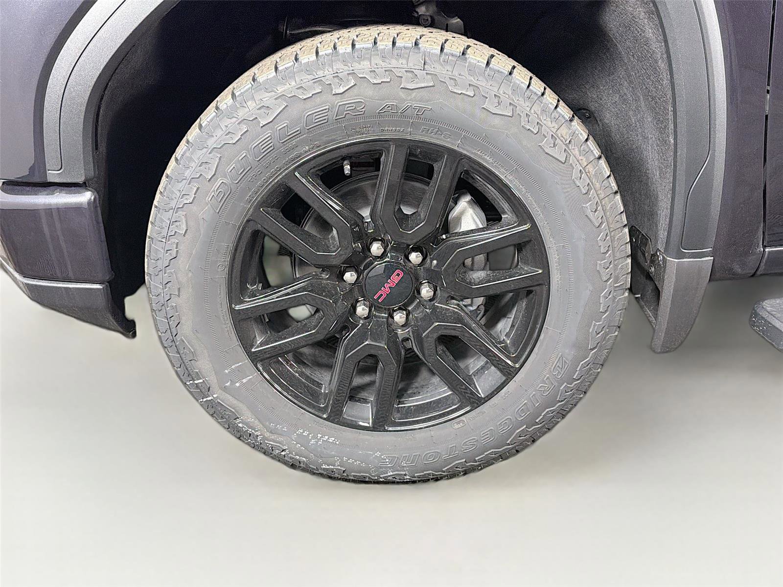 New 2026 GMC Sierra 1500 Elevation image 32