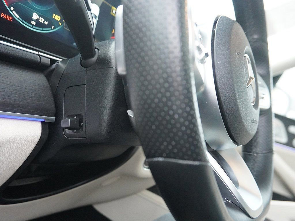 Used 2021 Mercedes-Benz GLS 580 4MATIC w/ Exclusive Trim Package image 43