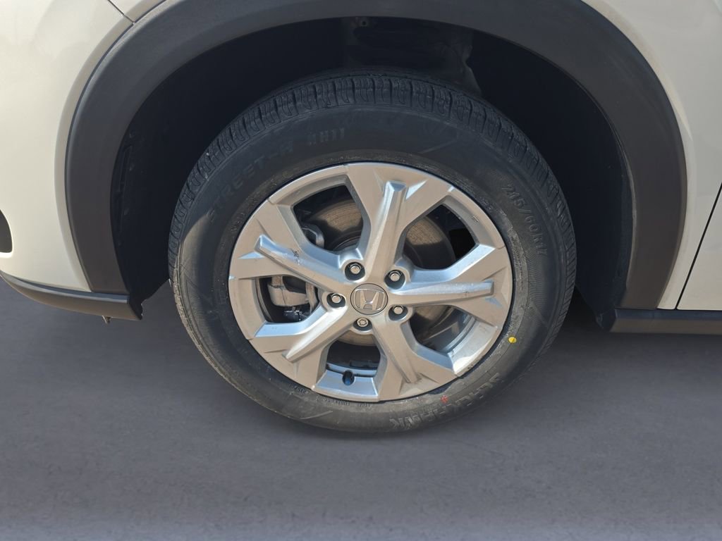 Certified 2024 Honda HR-V LX image 9