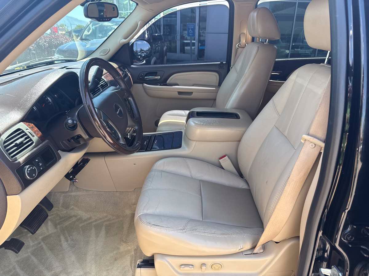 Used 2007 GMC Yukon Denali AWD/4WD image 11