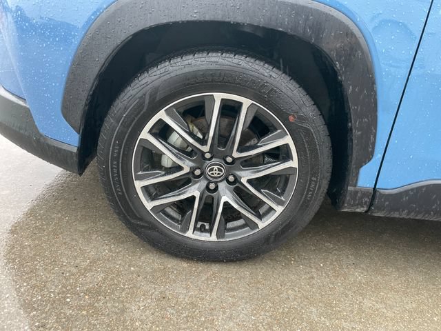 Used 2026 Toyota Corolla Cross XLE AWD/4WD image 29