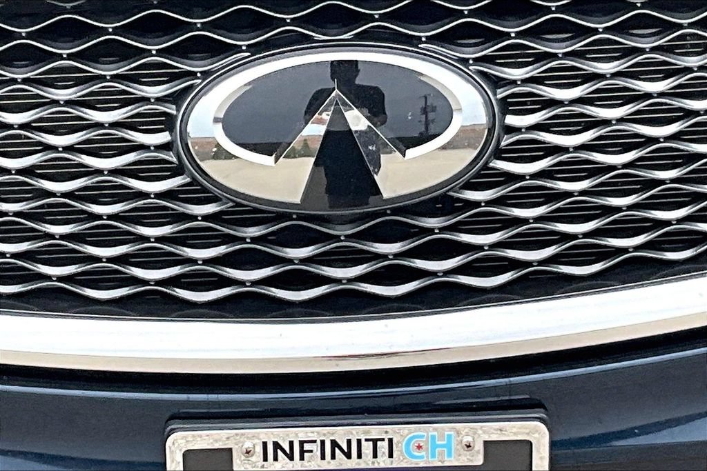 Certified 2019 INFINITI QX50 Essential w/ Sensory Package AWD/4WD image 12