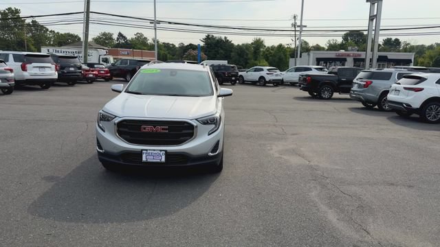 Certified 2021 GMC Terrain SLE w/ Driver Convenience Package AWD/4WD image 3