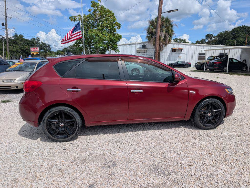 Used 2011 Kia Forte SX w/ Tech Pkg FWD image 8