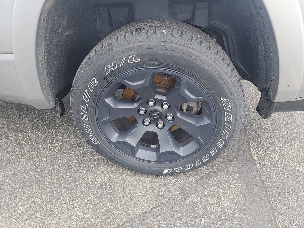 Used 2025 RAM 1500 Big Horn AWD/4WD image 8