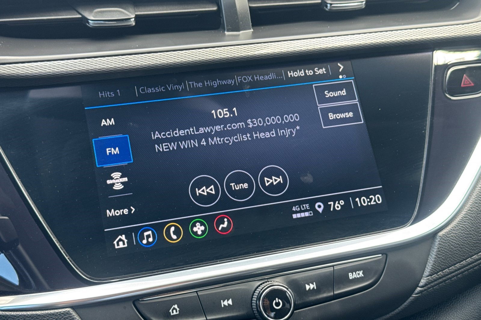 Used 2023 Buick Encore GX Select w/ Sport Touring Package FWD image 21