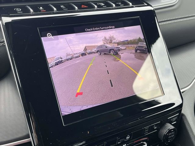 New 2025 Jeep Grand Cherokee Altitude image 23