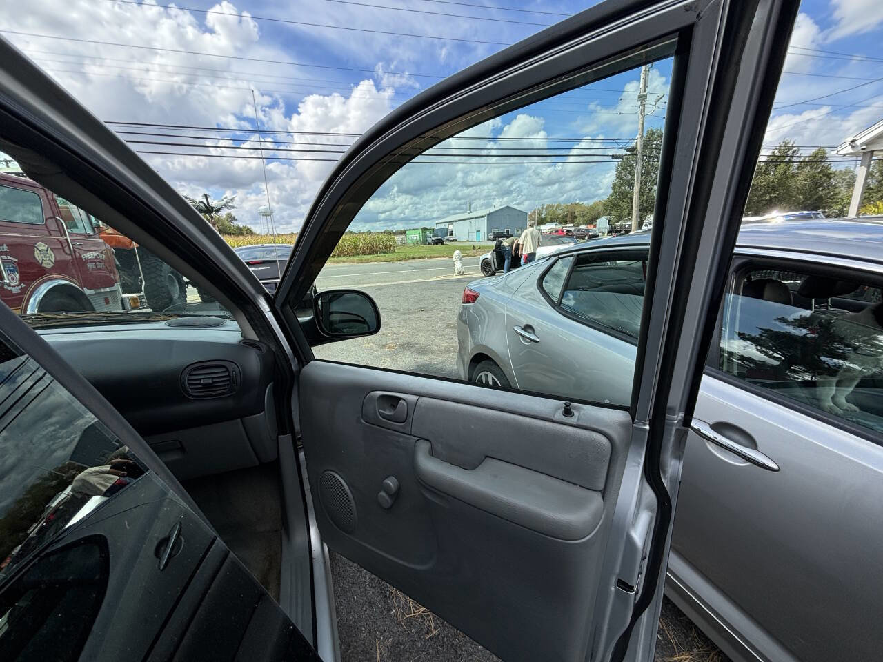 Used 2007 Dodge Caravan SE image 17