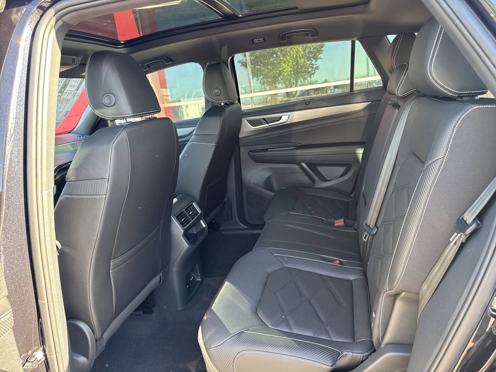 New 2026 Volkswagen Atlas Cross Sport SE image 19