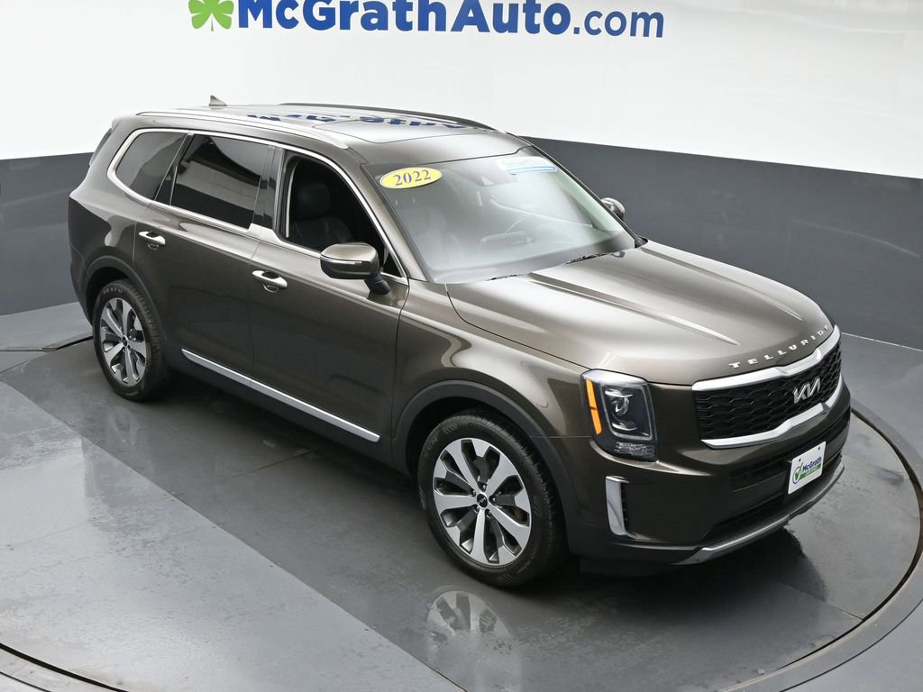 Used 2022 Kia Telluride S image 3