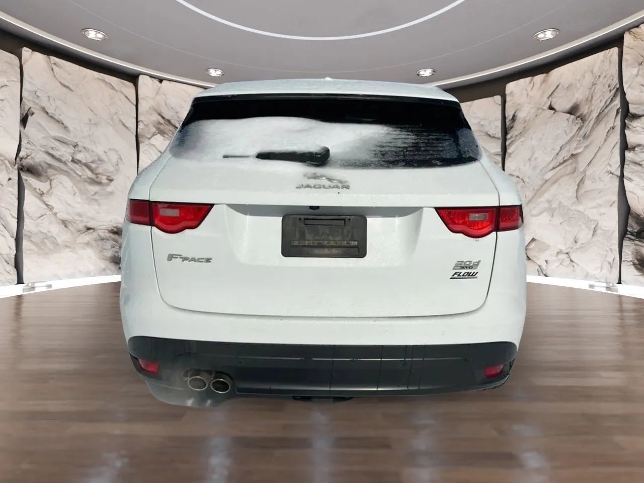 Used 2018 Jaguar F-PACE Premium image 4