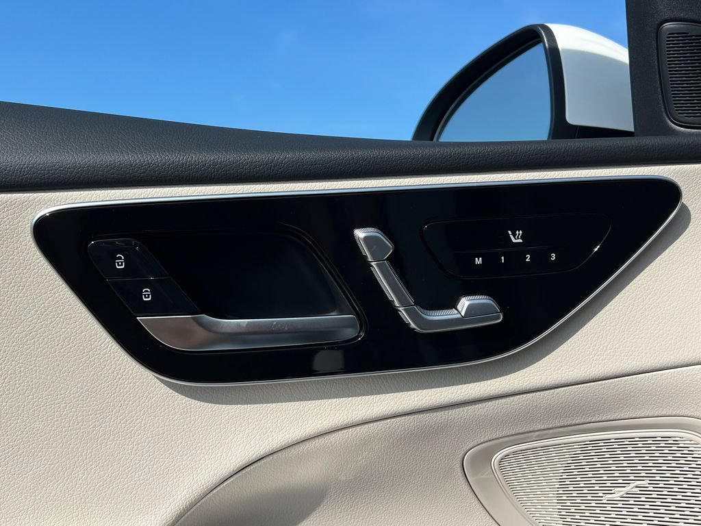 New 2026 Mercedes-Benz C 300 4MATIC Sedan image 12