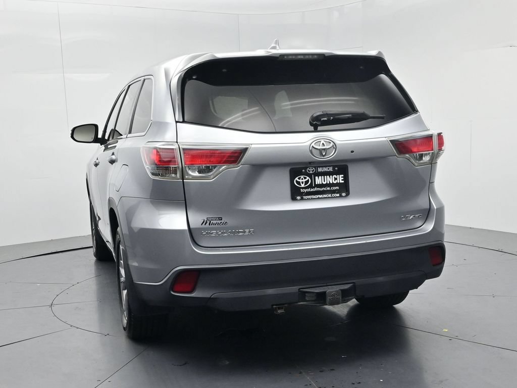 Used 2016 Toyota Highlander Plus AWD/4WD image 6