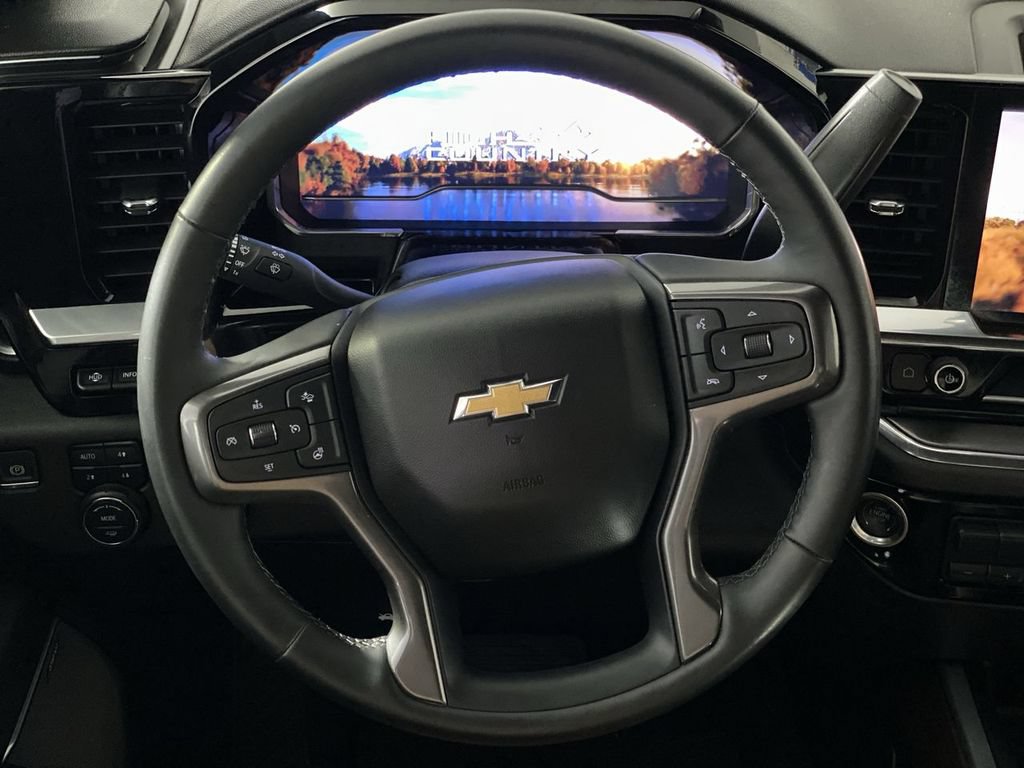 Used 2024 Chevrolet Silverado 2500 High Country w/ High Country Premium Package AWD/4WD image 16
