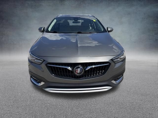 Used 2018 Buick Regal Essence w/ Driver Confidence Package #1 AWD/4WD image 3
