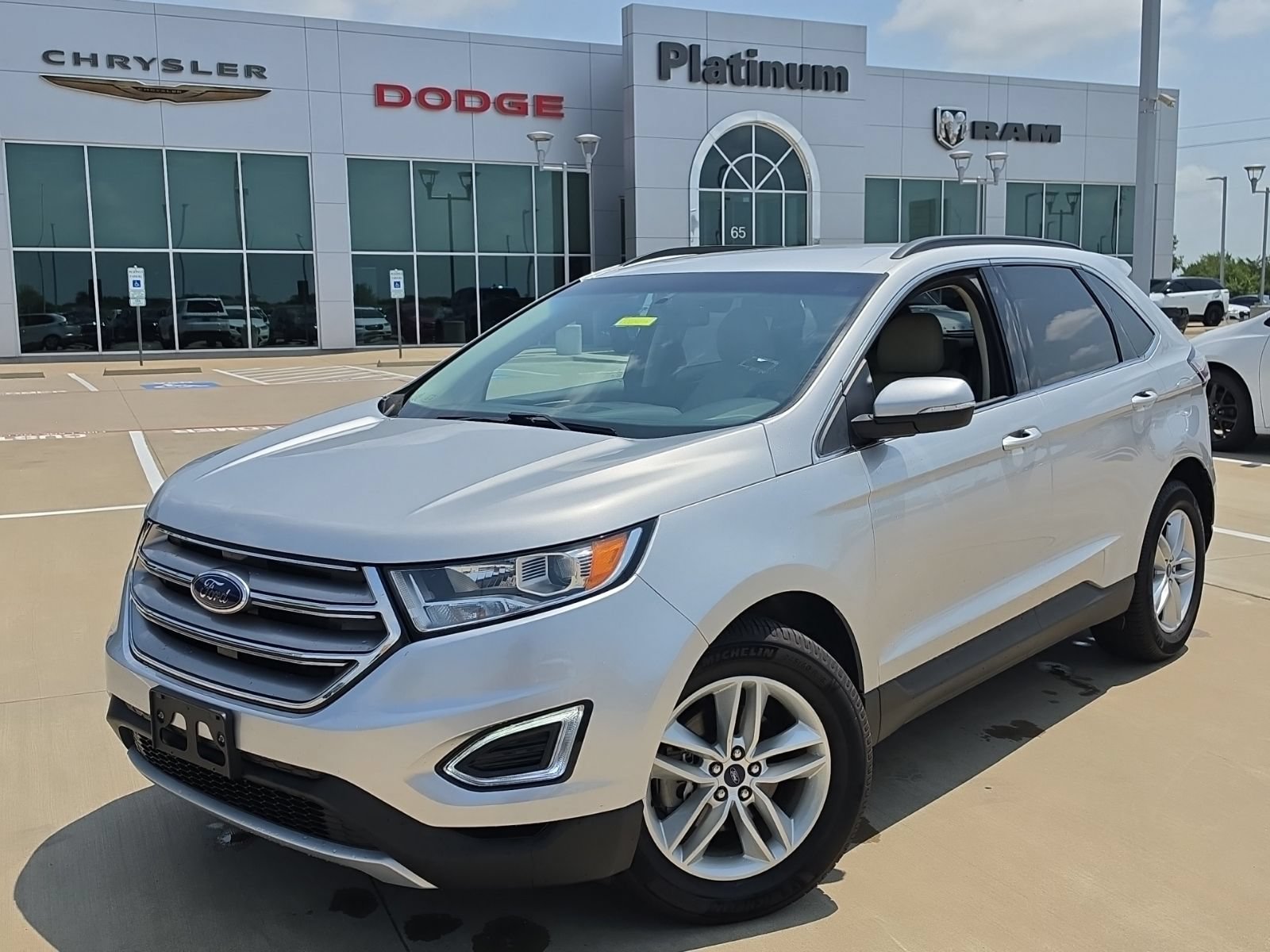 Used 2018 Ford Edge SEL w/ Equipment Group 201A FWD image 1