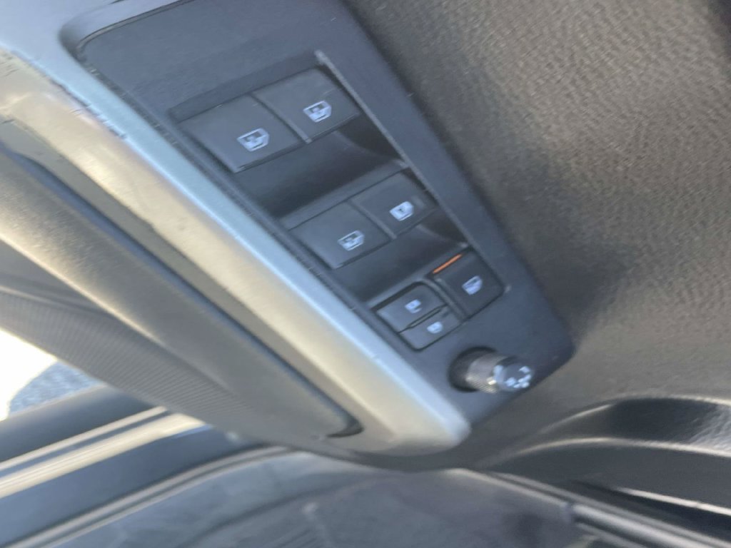 Used 2021 Toyota Tacoma SR5 AWD/4WD image 15