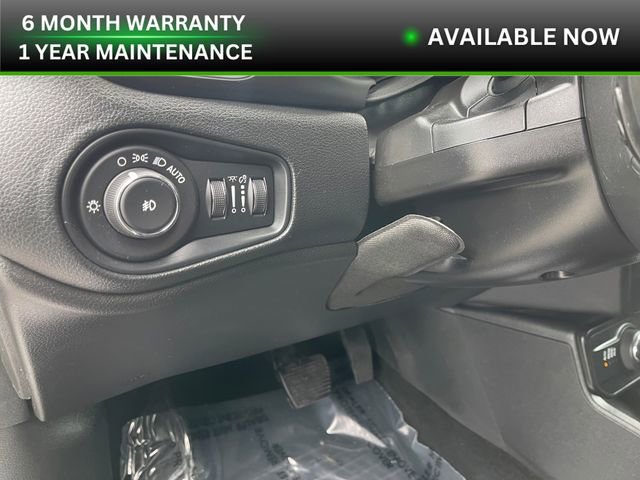 Used 2019 Jeep Renegade Latitude w/ Popular Equipment Group image 24