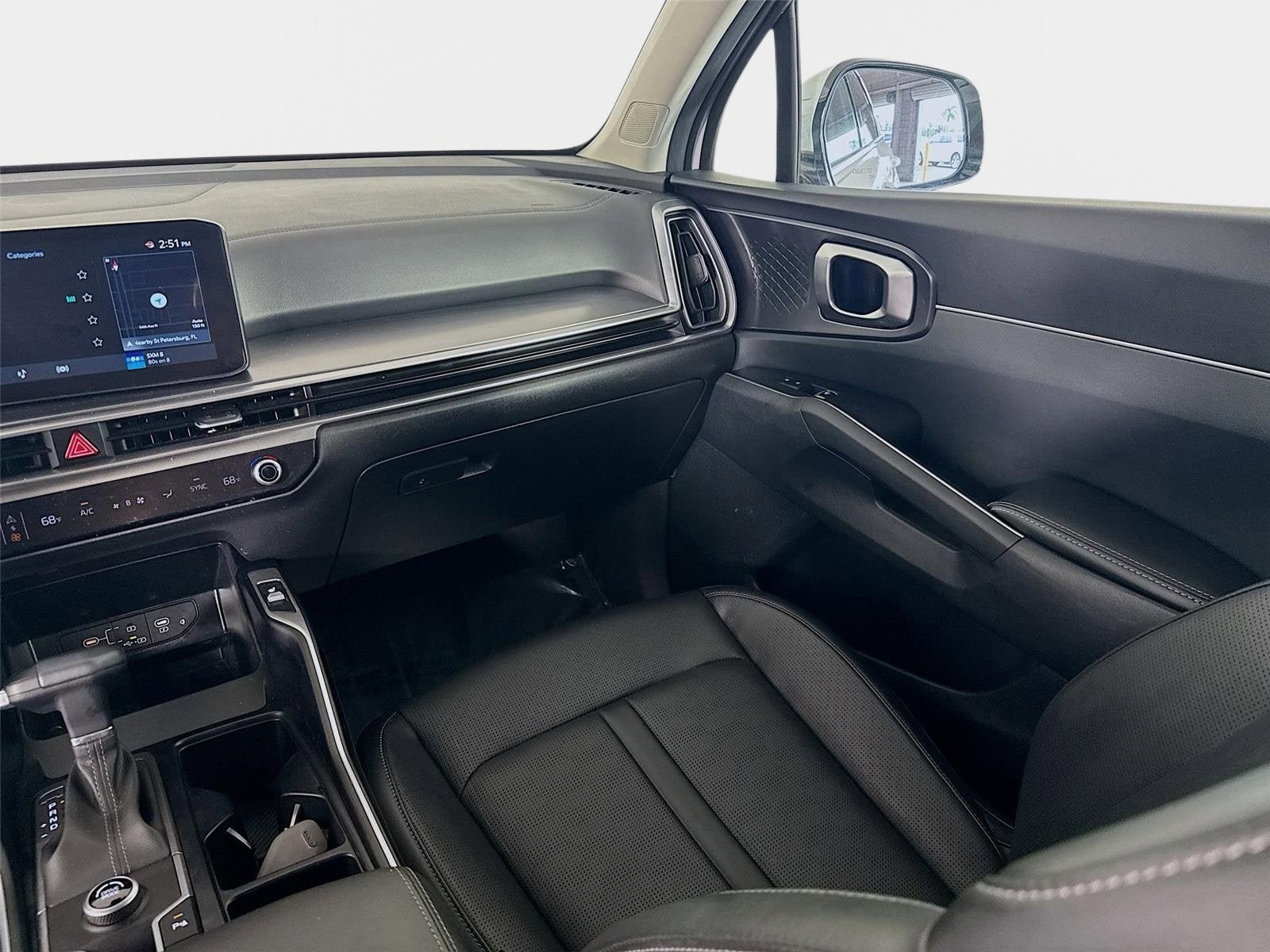 Certified 2025 Kia Sorento S FWD image 24