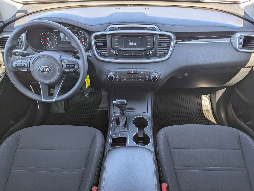 Used 2016 Kia Sorento LX image 15