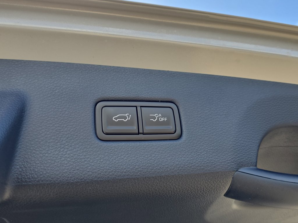 New 2026 Kia Carnival EX FWD image 11