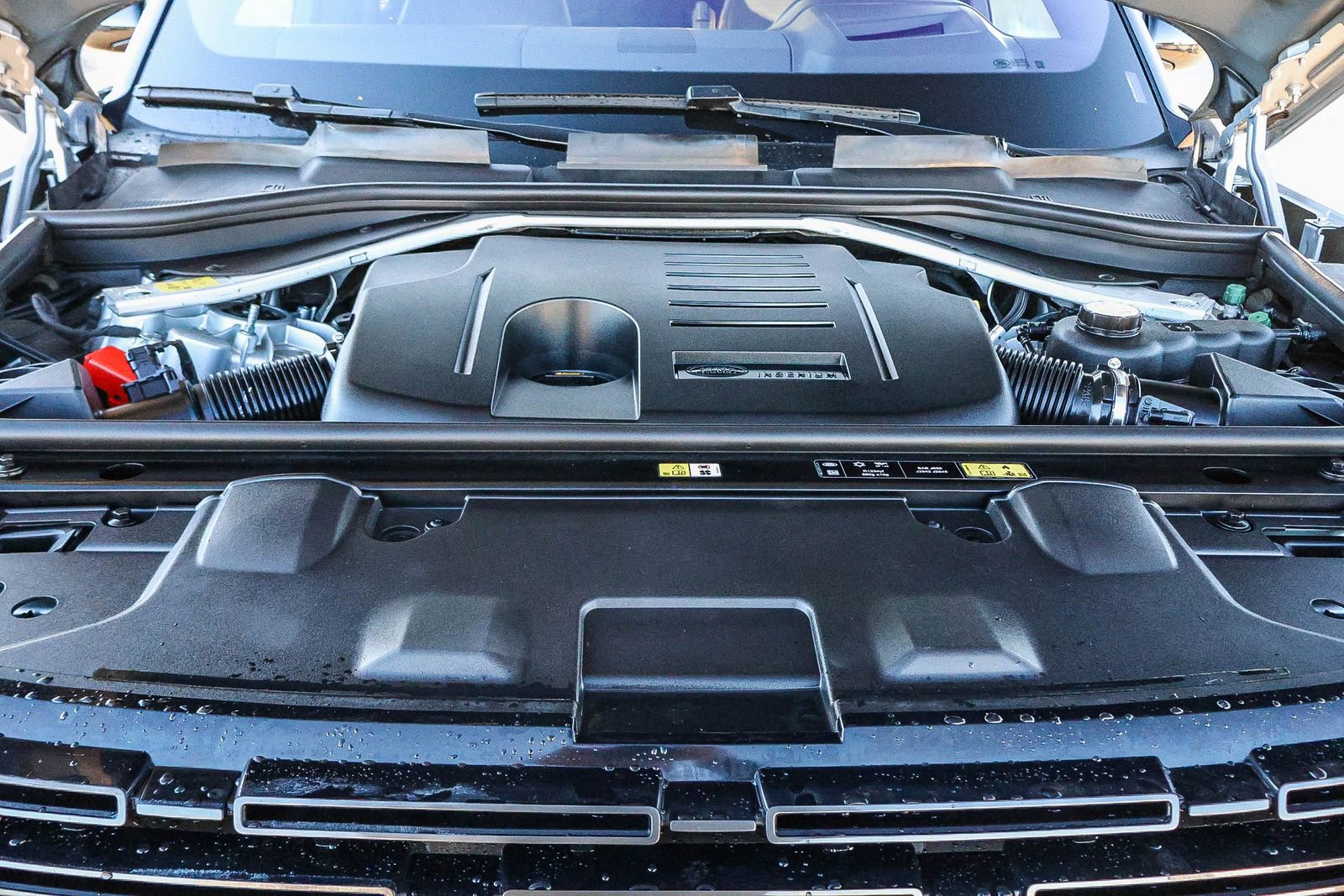 Certified 2023 Land Rover Range Rover SE image 40