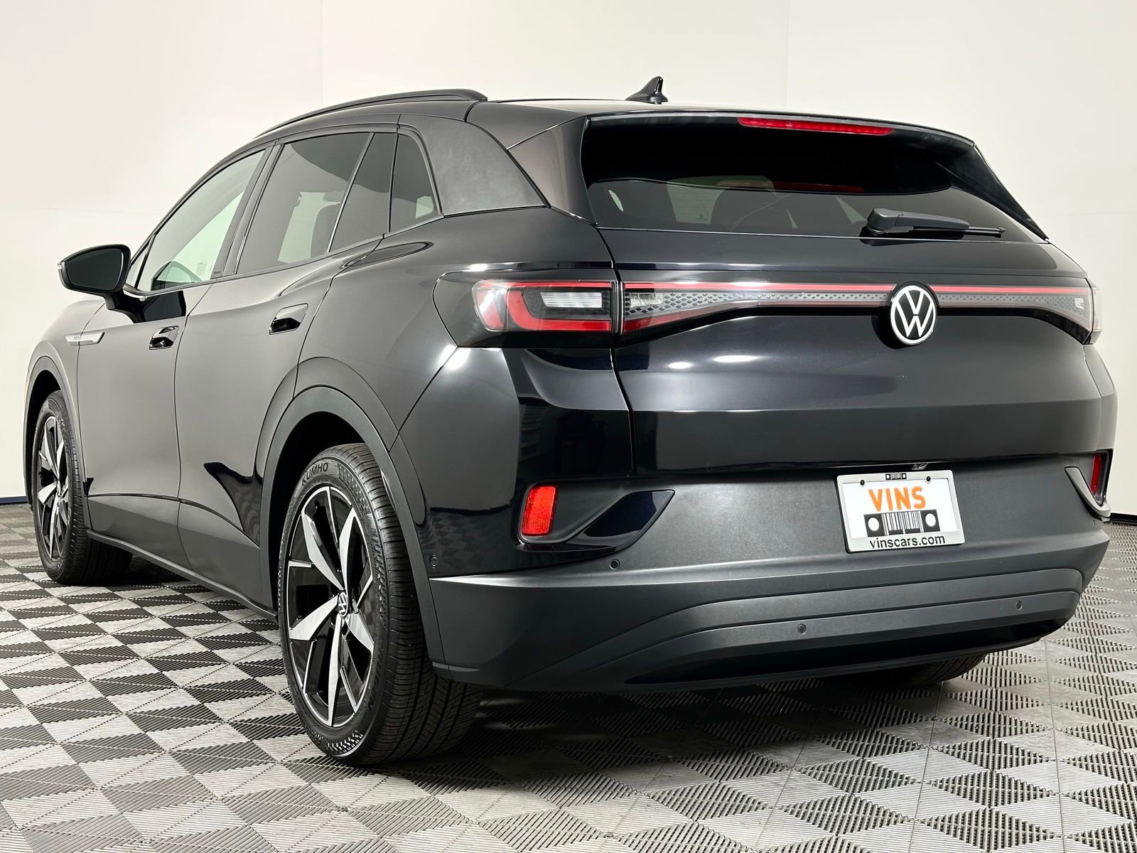 Used 2023 Volkswagen ID.4 Pro S image 36