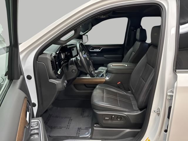 Used 2022 Chevrolet Silverado 1500 High Country w/ High Country Premium Package image 9