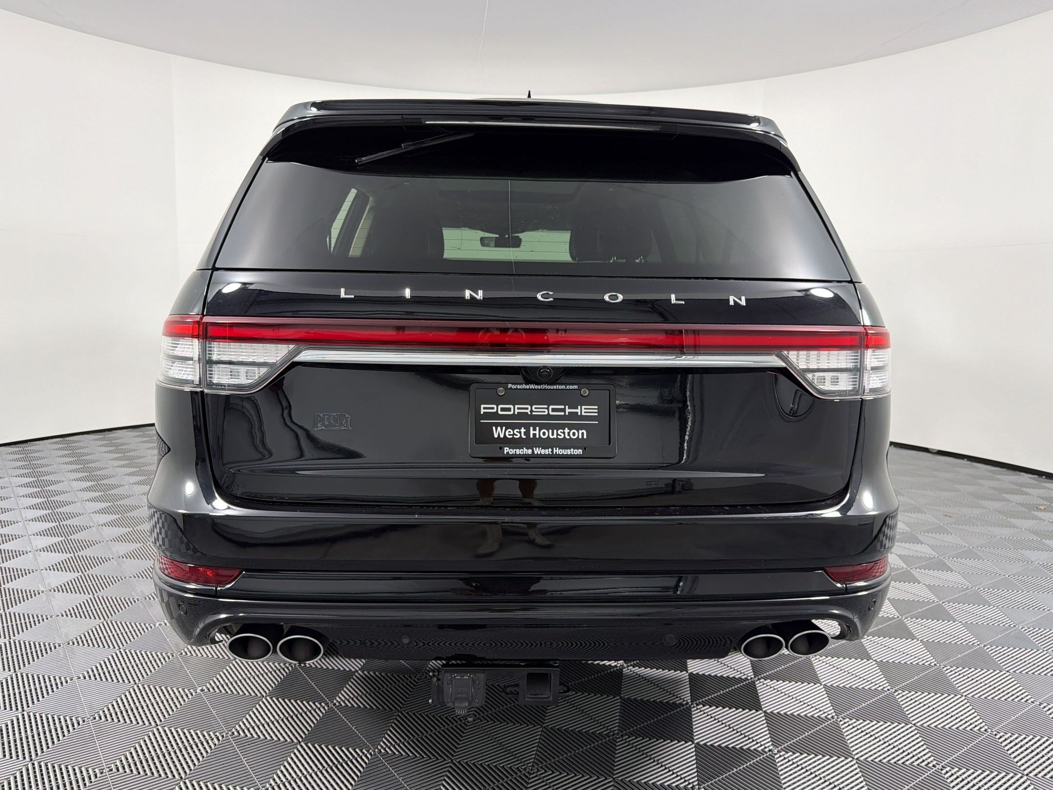 Used 2023 Lincoln Aviator Reserve w/ Equipment Group 201A RWD image 10