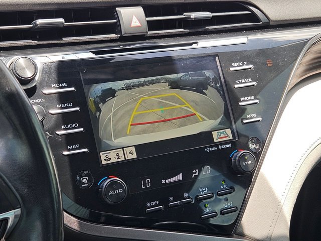 Used 2020 Toyota Camry XLE FWD image 13