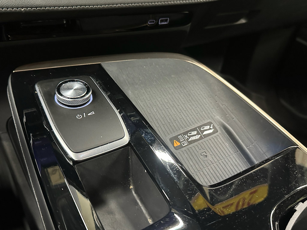 Certified 2025 Buick Enclave Avenir image 39
