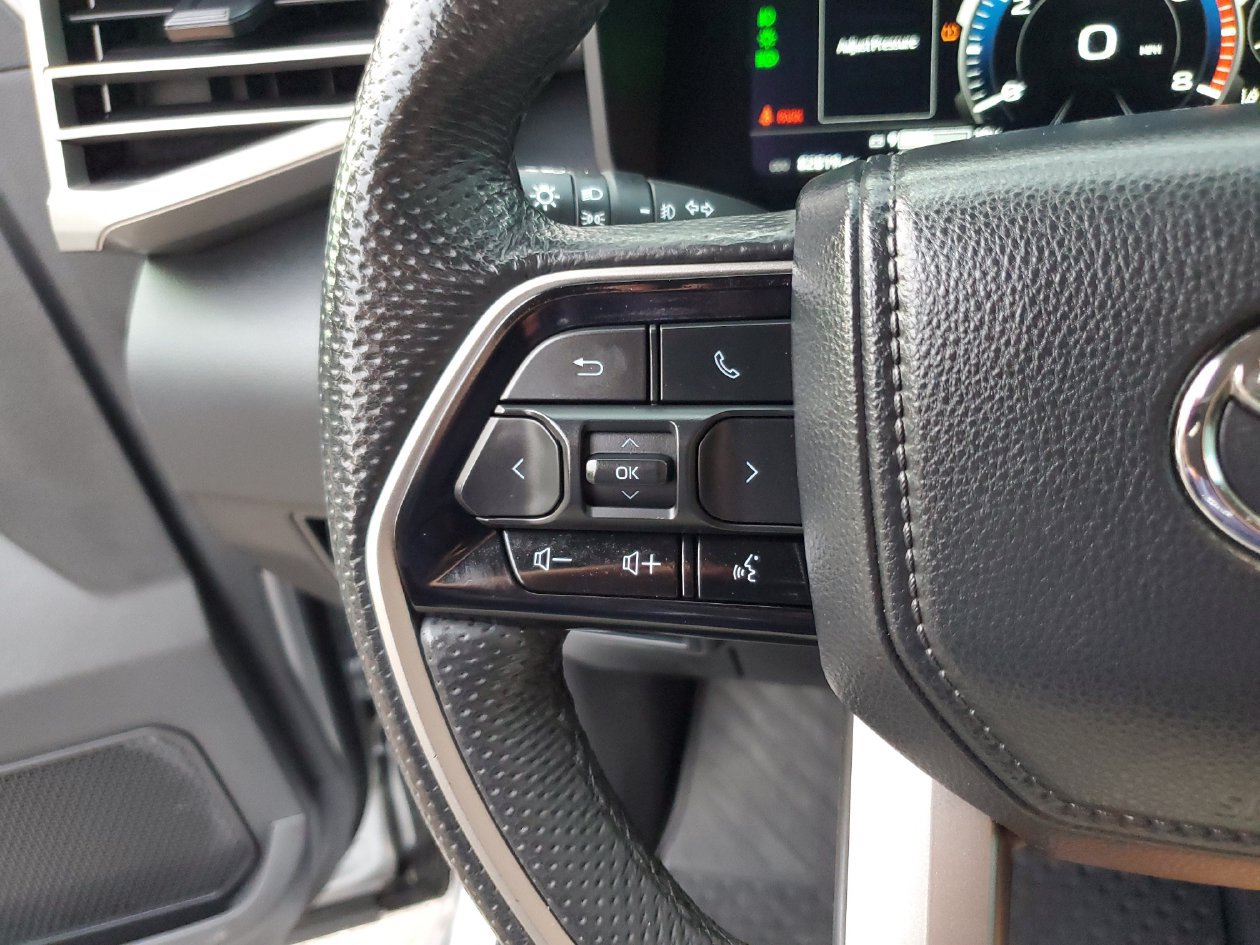 Used 2024 Toyota Sequoia Limited AWD/4WD image 29