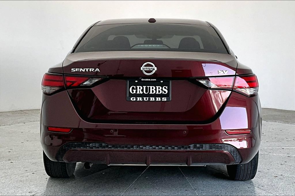Used 2022 Nissan Sentra SV w/ Trunk Package FWD image 5