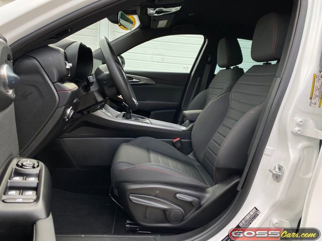 Certified 2025 Dodge Hornet GT w/ Cold Weather Group image 24