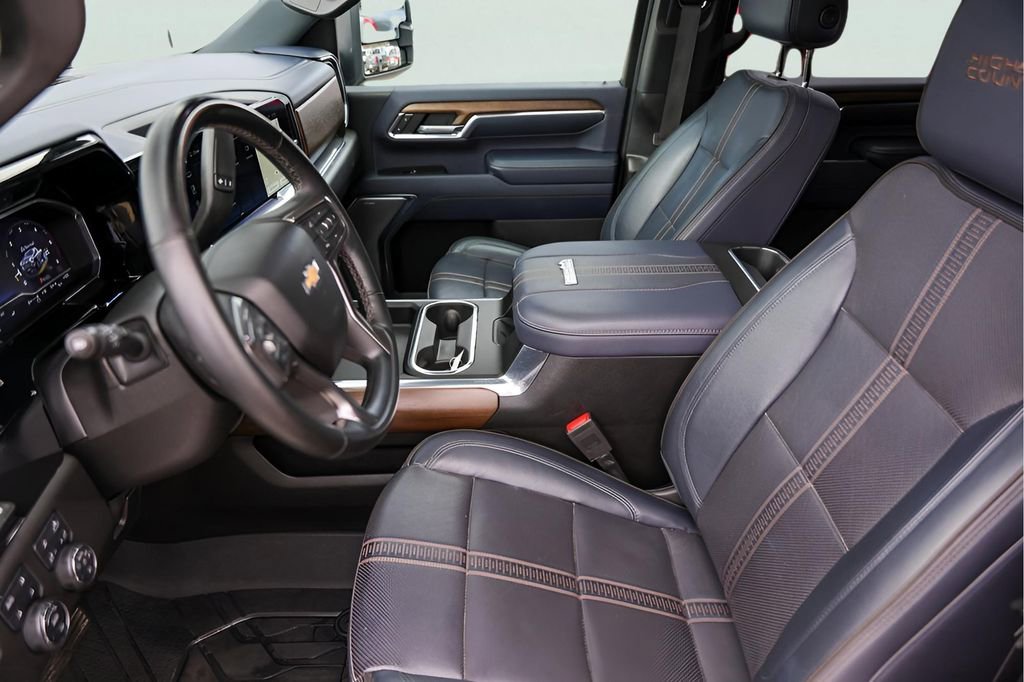 Certified 2024 Chevrolet Silverado 3500 High Country w/ High Country Premium Package image 12