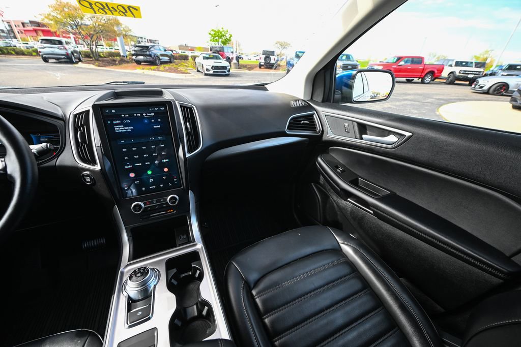 Certified 2024 Ford Edge SEL w/ Convenience Package AWD/4WD image 34