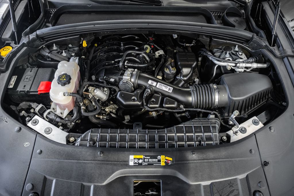 Certified 2023 Jeep Grand Cherokee Limited w/ Black Appearance Package image 21