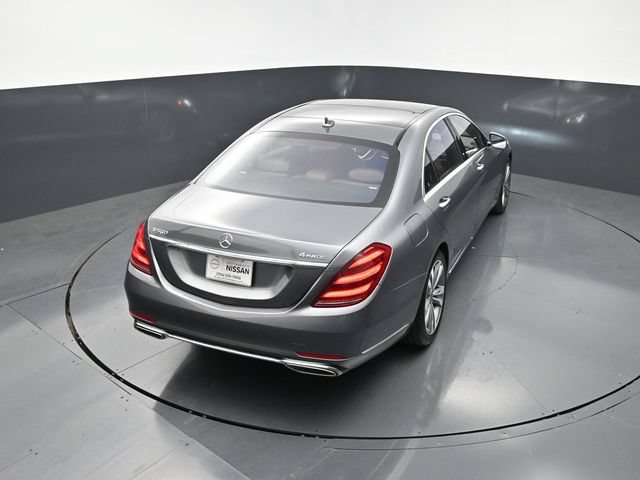Used 2020 Mercedes-Benz S 560 4MATIC Sedan w/ Premium Package image 22