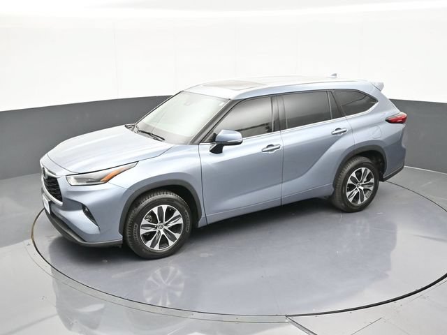 Used 2021 Toyota Highlander XLE FWD image 66